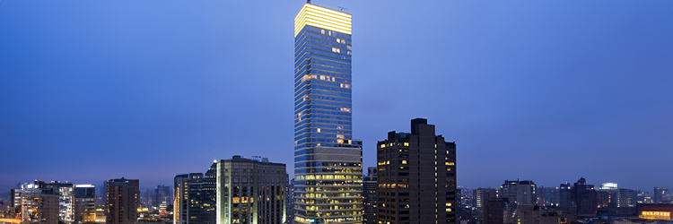 Alexander’s extends Bloomberg LP’s global <br>headquarters lease at 731 Lexington Ave.